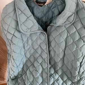 Eddie Bauer Women’s blue green turquoise lightweight jacket for Spring!!!